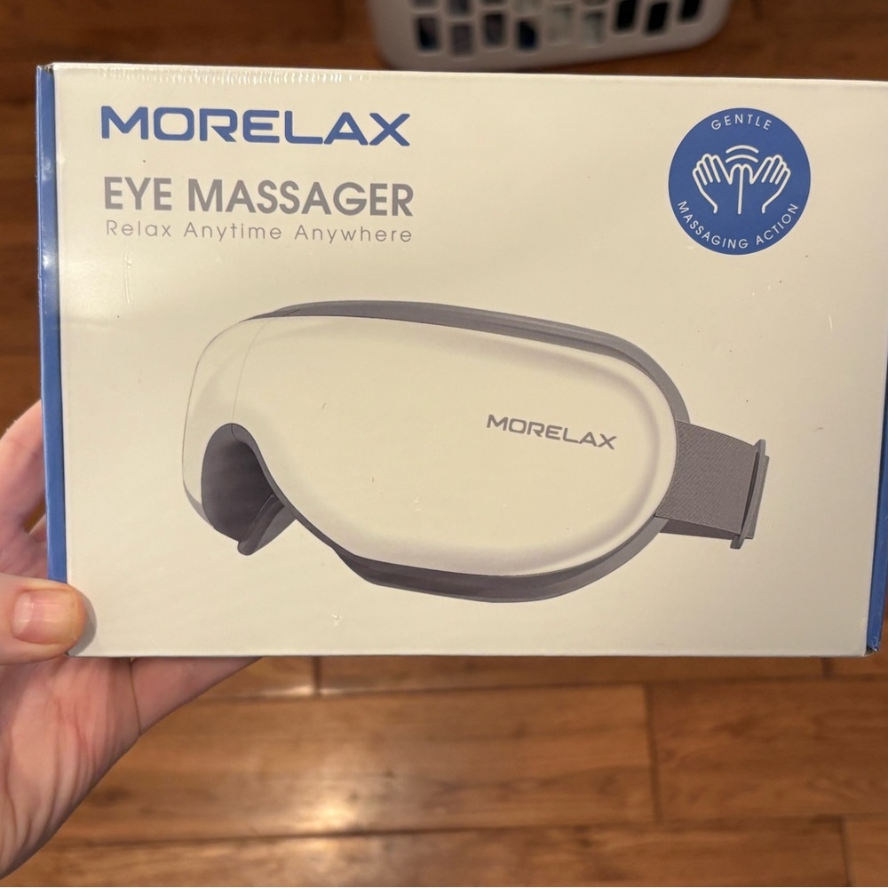NIB Morelax Heated Eye Massager